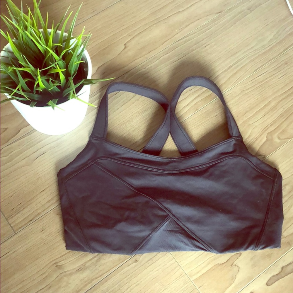 Lululemon black sports bra 🖤